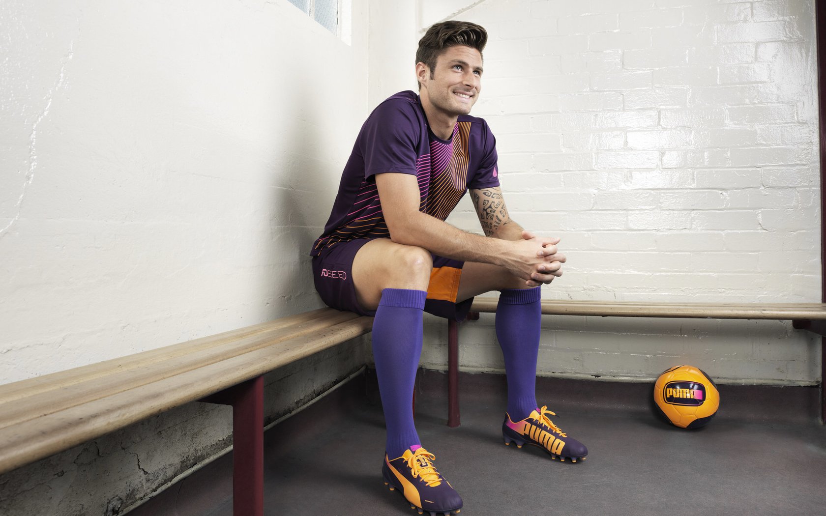 伊普斯维奇城主场氛围热烈，球迷支持不减，伊普斯维奇地图